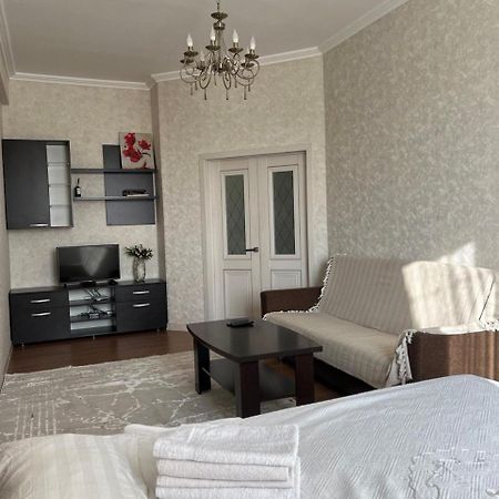 Promenade Bishkek Apartment ภายนอก รูปภาพ