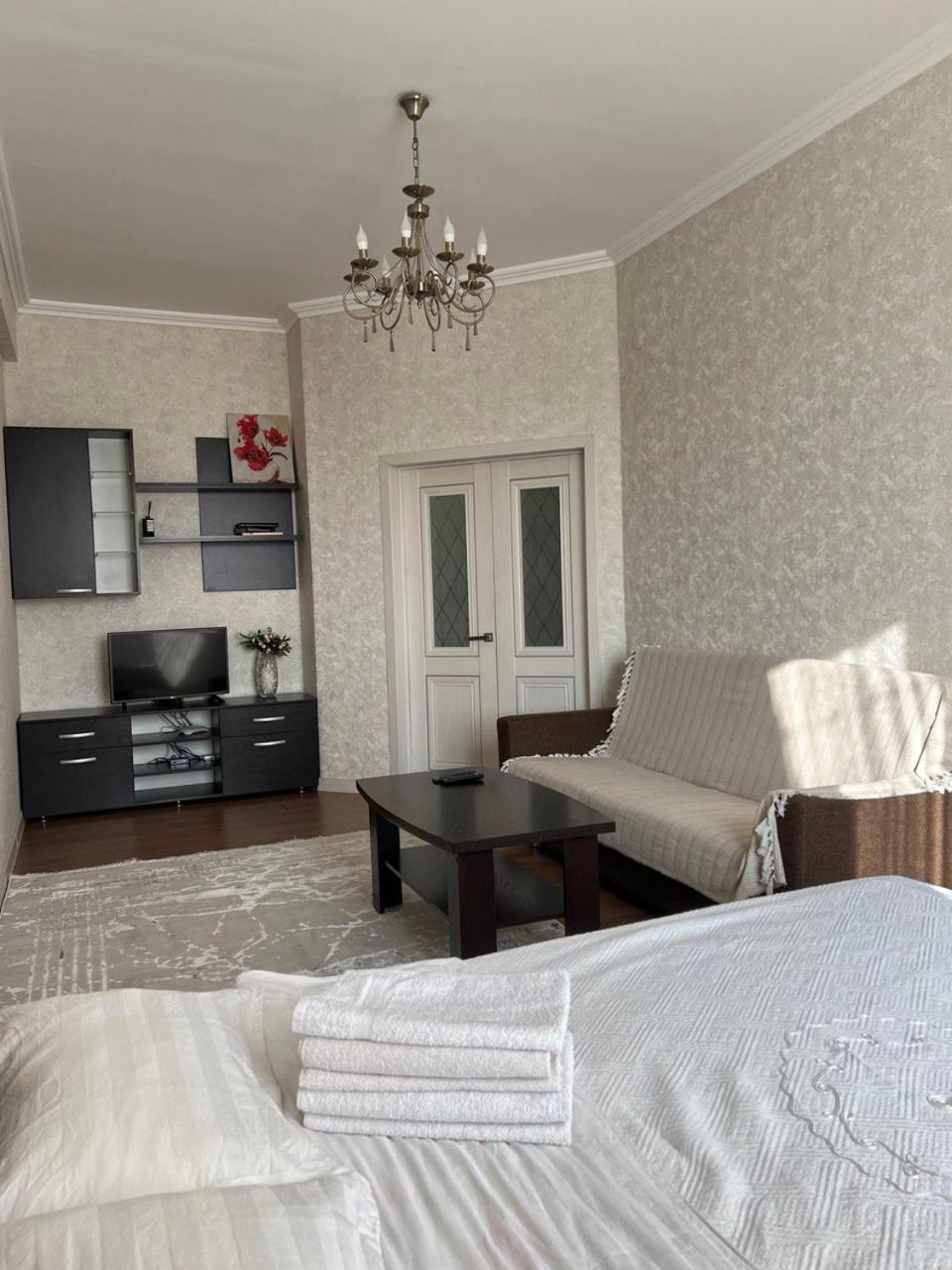 Promenade Bishkek Apartment ภายนอก รูปภาพ